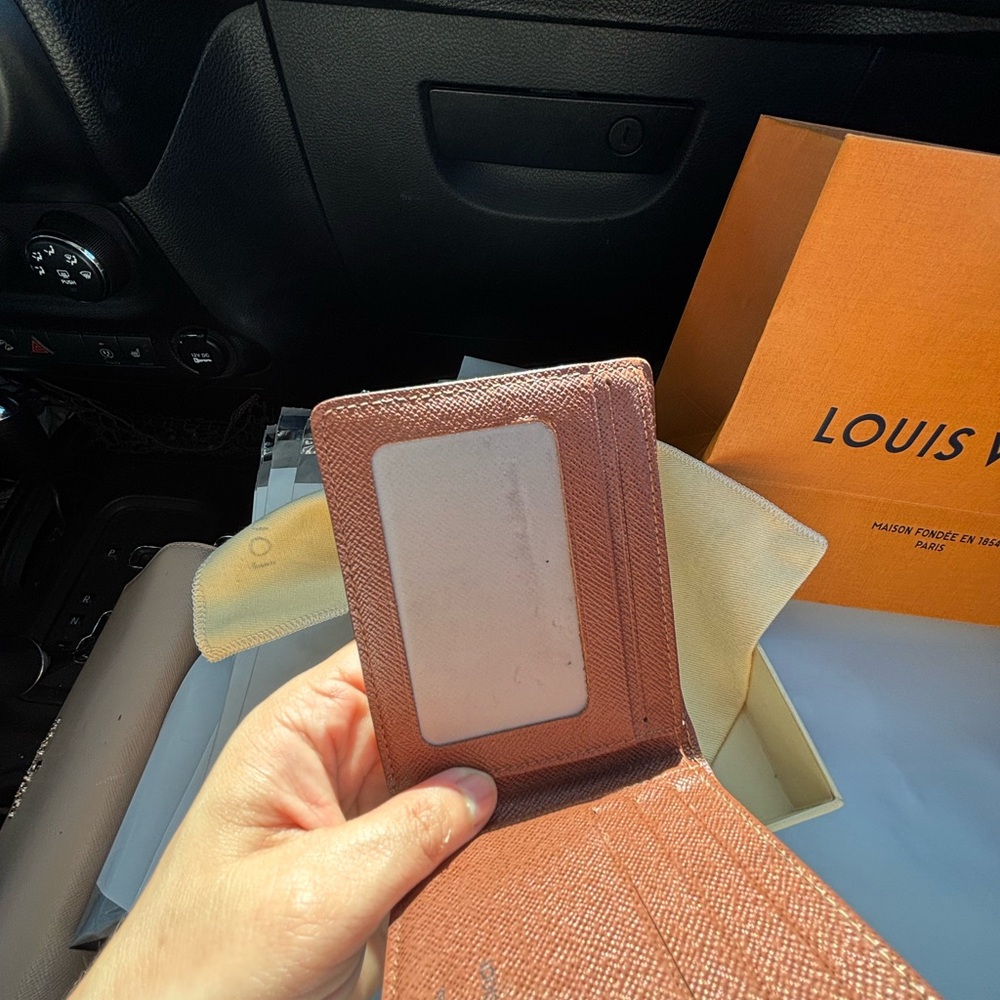 Authentic Louis Vuitton Brown Monogram Card Holder For men’s - Picture 4 of 7